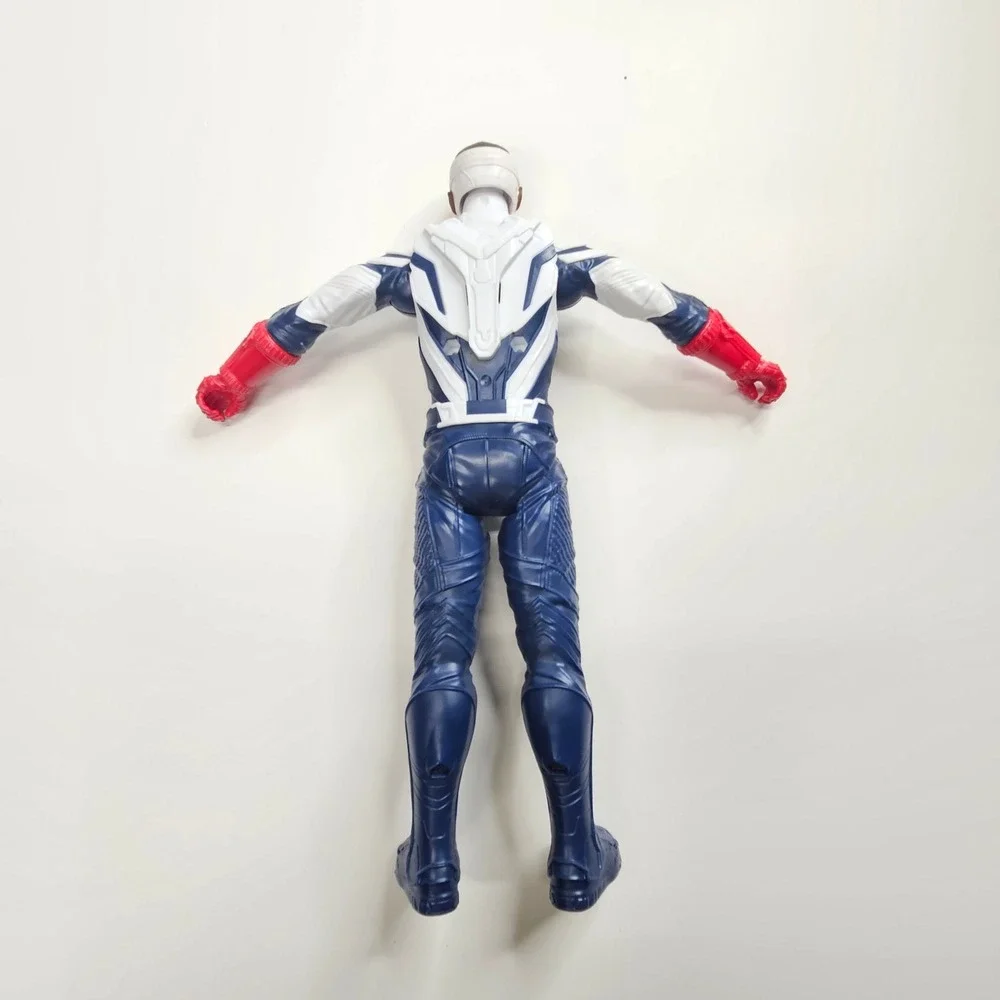 Hasbro Falcon Action Figure Kids 12in Blue Marvel Titan Hero F2075
